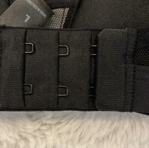 Black Triangle Bralette - Picture 4 of 7